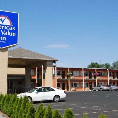 Americas Best Value Inn (2)